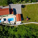 Family Friendly Zaneta With Pool