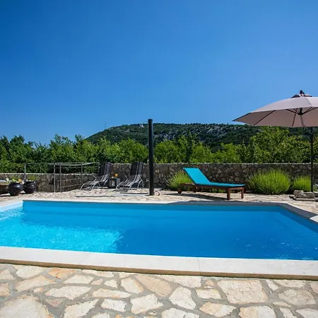 Family Friendly Zaneta With Pool Vila