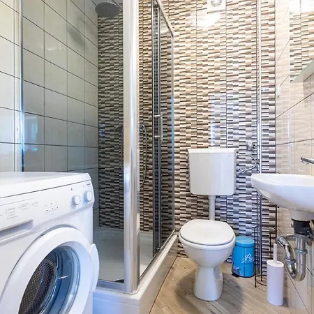 Vila Family Friendly Zaneta With Pool Grižane