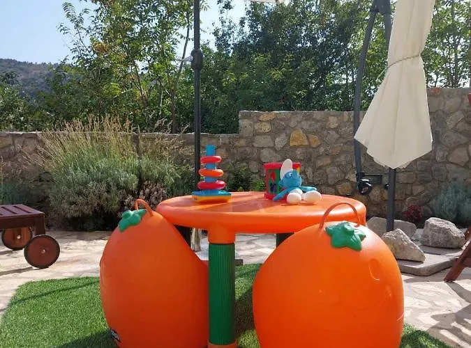Family Friendly Zaneta With Pool Grižane