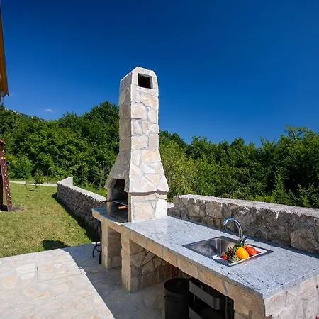 Family Friendly Zaneta With Pool Villa